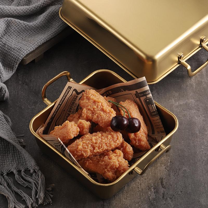 Quadratische Serviertabletts aus Edelstahl zur Lebensmittelaufbewahrung mit Griff, Tiramisu-Snack-Pfanne, Küchen-Obst- und Gemüseteller, Grill-Flachschale