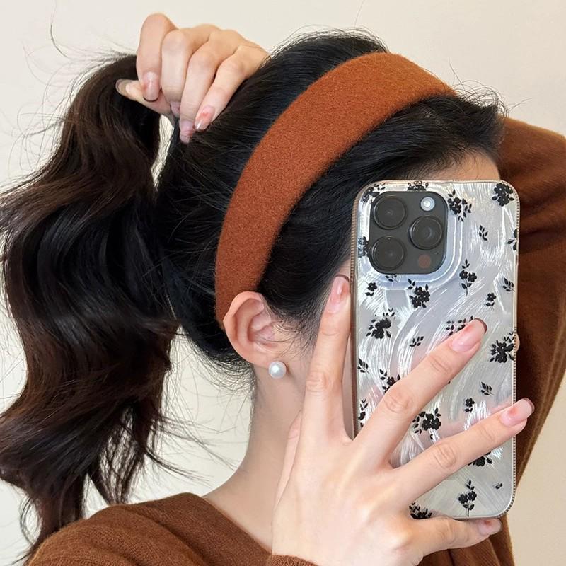 Autumn & Winter Woolen Wide-Brim Headband: Versatile, Fashionable Hair Accessory for Women