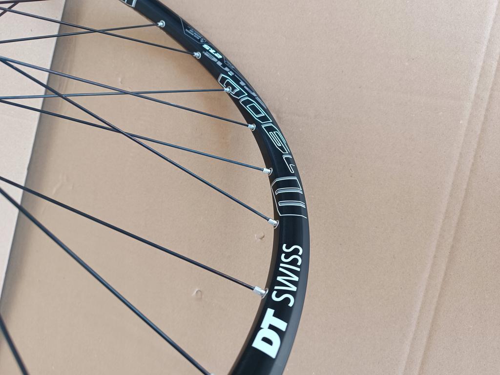 Koło Przednie Dt Swiss M 1900 Spline 27,5" 26Mm 6 Śrub 15X100 Mm 28H Mtb Tl