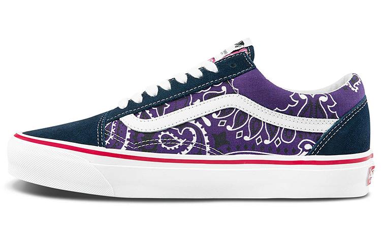 Old Skool Bedwin  The Heartbreakers x Old Skool Vans  Bandana Pack  VN0A4P3X9VM 37