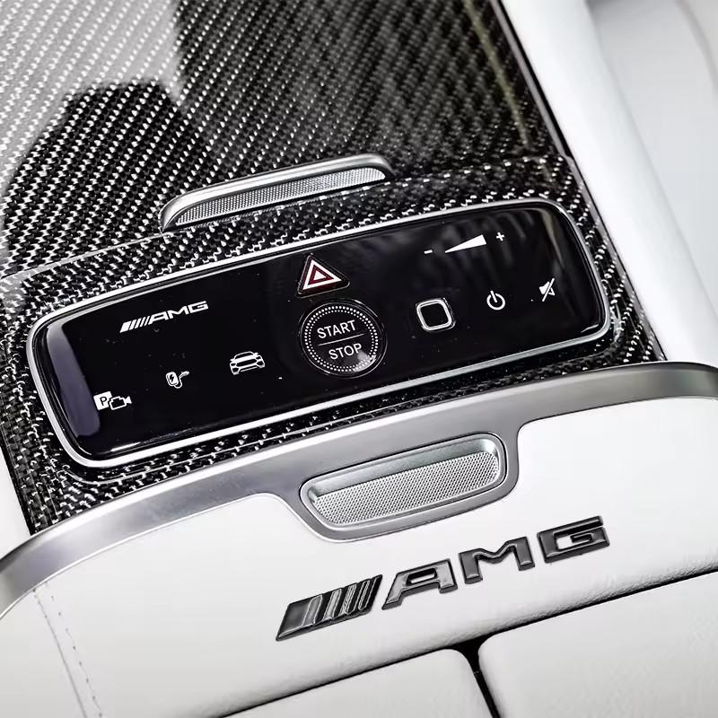 Adesivo Emblema Badge per Console Centrale AMG in ABS 3D per Mercedes Benz C63 E63 W204 W205 W212 W213 Decalcomanie Rosse Nere Argentate Accessori VI1
