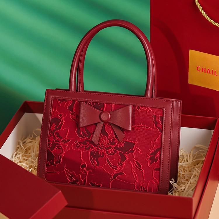 Premium Wedding Bag New Chinese Handbag Large Capacity Red Bag Women'S Wedding Foreign Style Bride Bag Daily Available