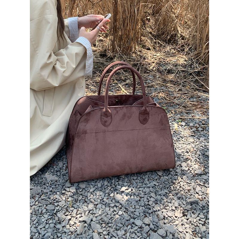 Niche Handbag for Women's New Autumn and Winter Texture Large Capacity Commuting Retro Matte Tote Bag