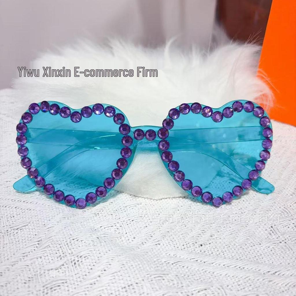 Färgglada Fjärilsolglasögon för Kvinnor och Barn - Trendiga Handgjorda Festglasögon