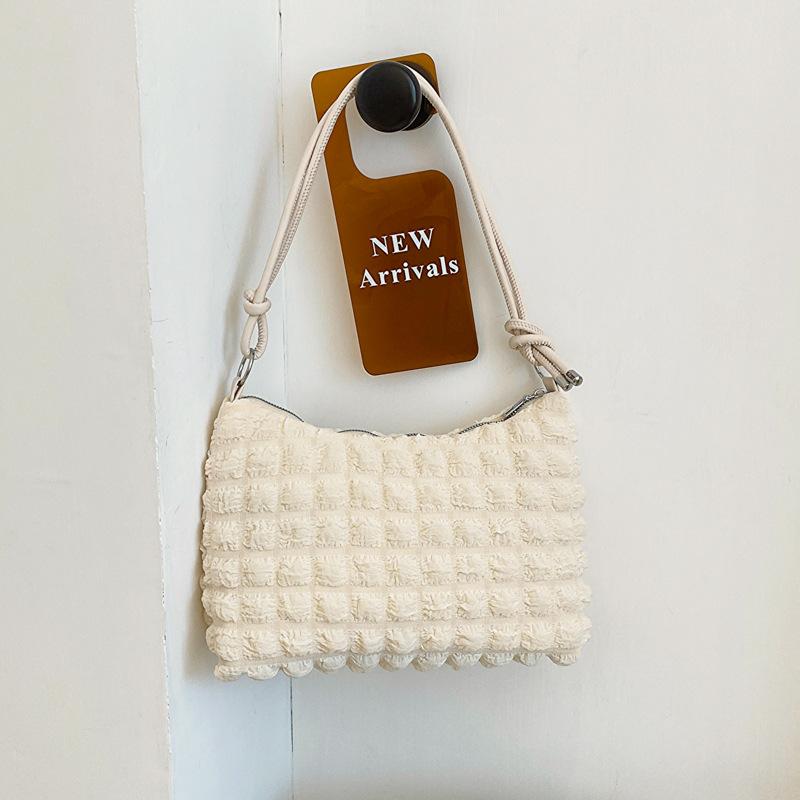 Foreign style small fresh pleated shoulder bag women 2025 early autumn new versatile underarm dumpling bag fashion