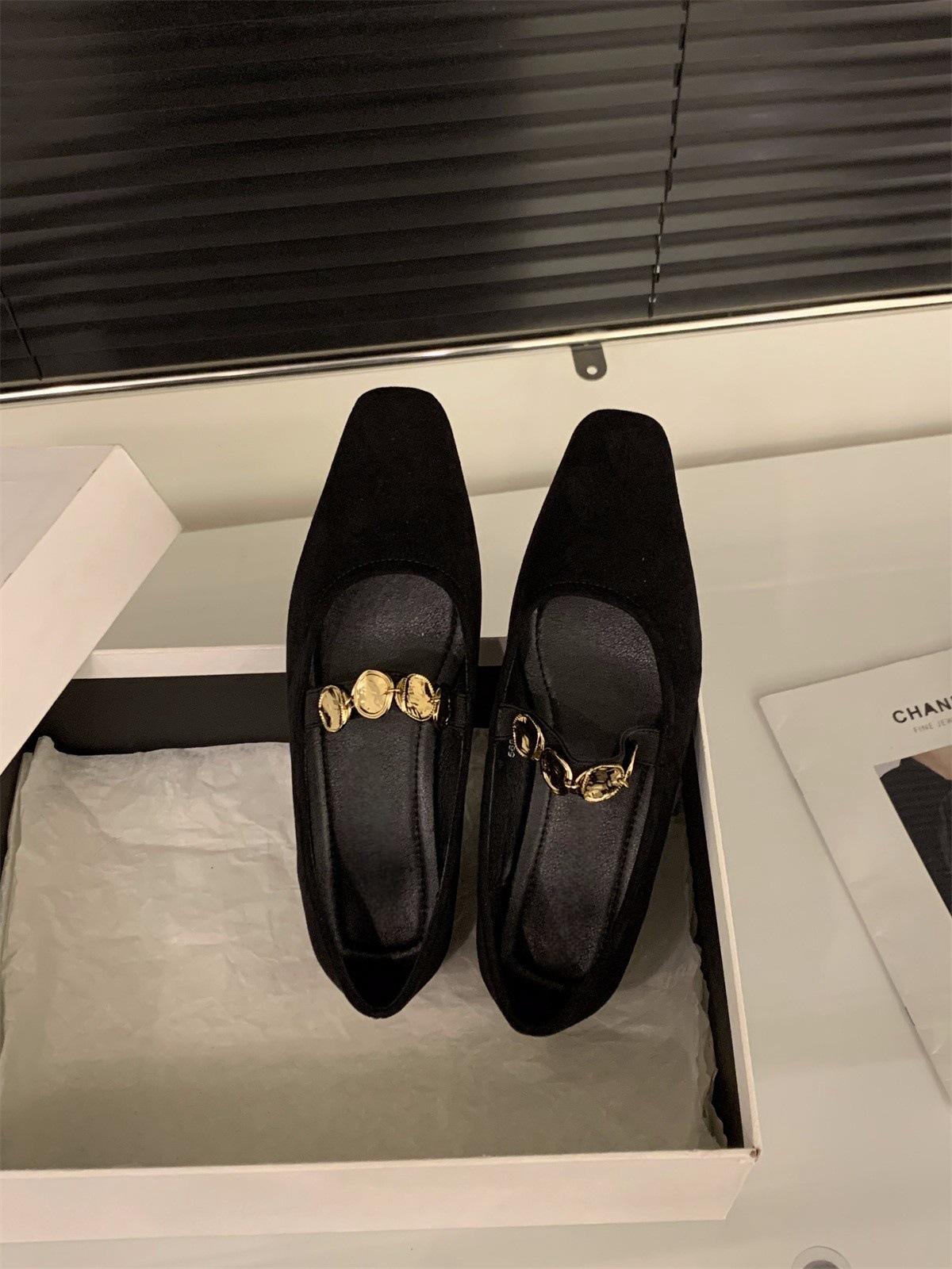 

Туфли-лодочки из ретро-замши на толстом каблуке, женские туфли 2025, новая весна-осень, французские красные туфли Мэри Джейн с квадратным носком для вечера 35