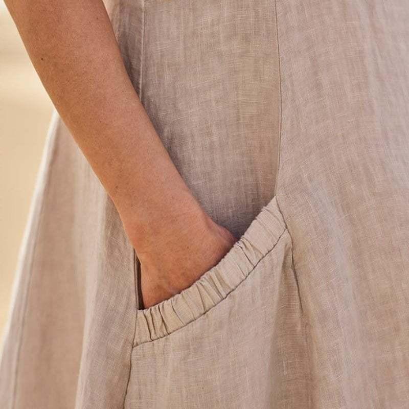 Vestido Maxi Feminino de Linho com Gola U, Sem Mangas e com Bolsos