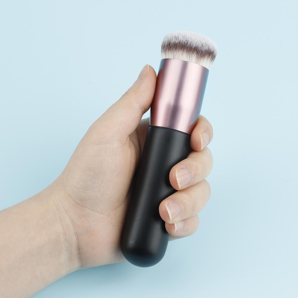New big fat pier flat head oblique head round head foundation brush, single makeup brush, convenient non-marking foundation brush tool