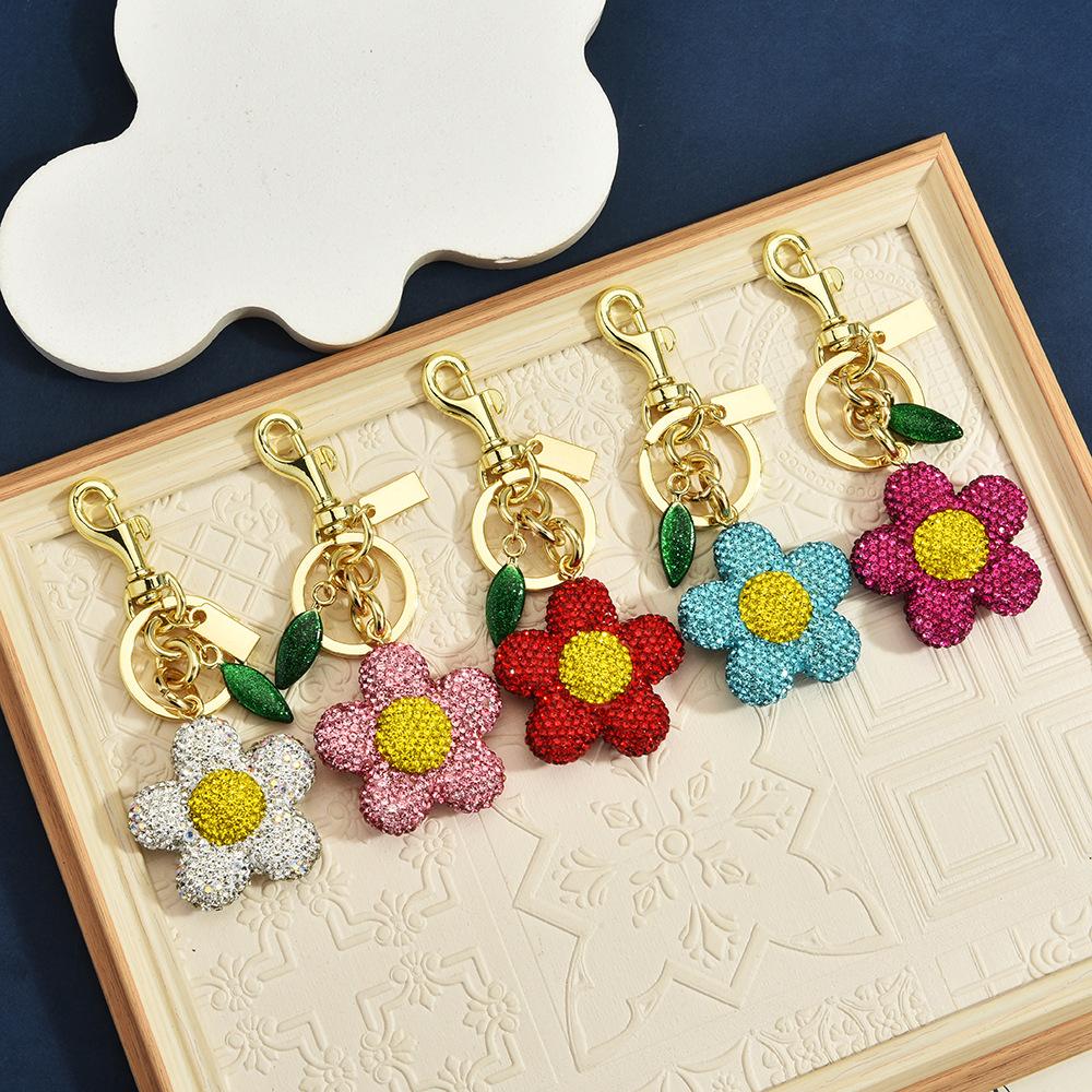 Girl's Heart Niche Flower Keychain