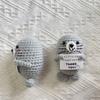 Funny Positive Crochet Seal Desktop Ornament Handmade Emotional Support Positive Seal Doll with Card Home Christmas Decoration