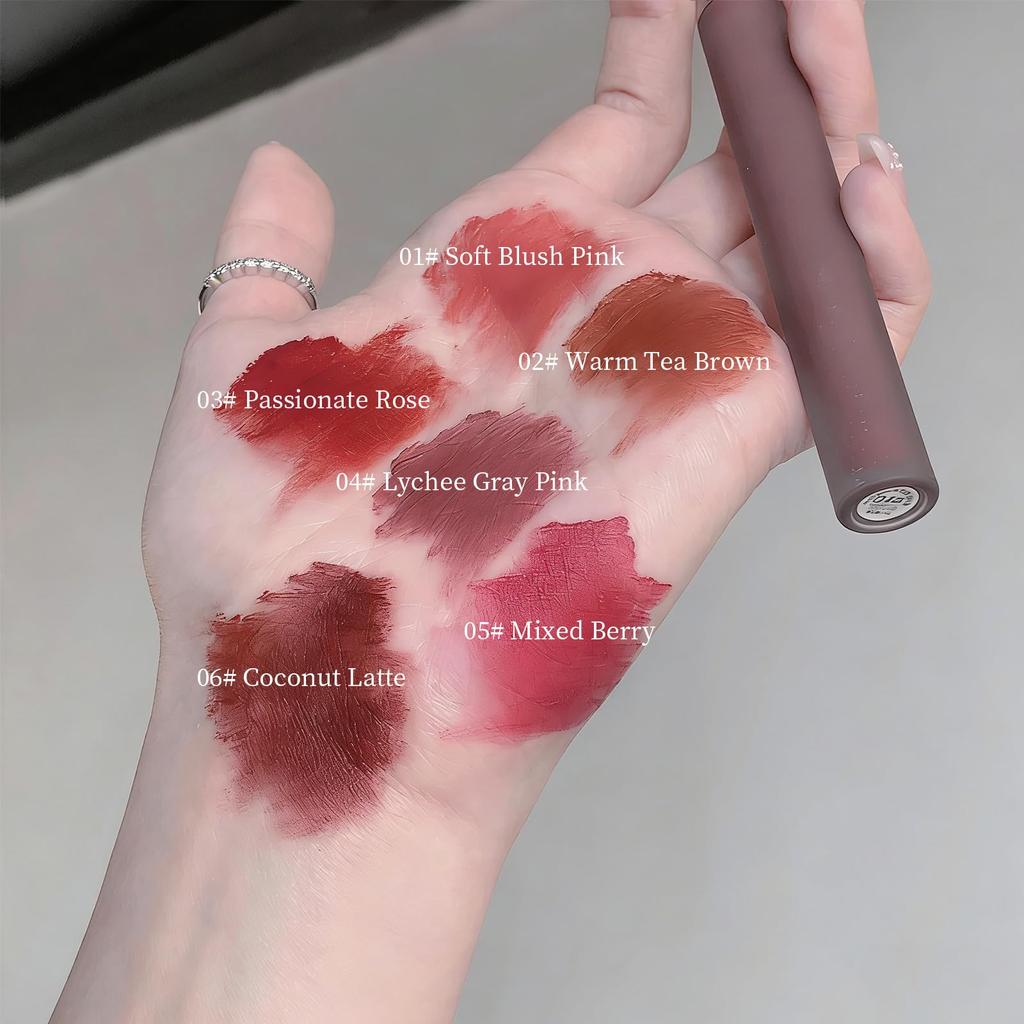 Matte Lip Glaze Velvet - Highly Pigmented, Long-lasting, Non-drying, Soufflé-like Texture, Adheres Closely, Stays Put for Hours, Doesn't Transfer To