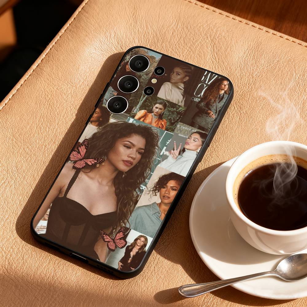 Z-Zendaya Handyhülle Für Samsung S26,S25,24,23,22,30,21,10,9,Ultra,Plus,Lite,FE Weiche Schwarze Hülle