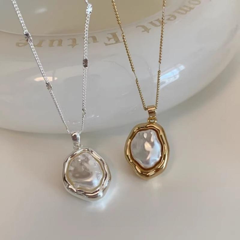 Irregular Baroque Pearl Necklace Women's Niche Design Clavicle Chain Versatile Neck Chain New