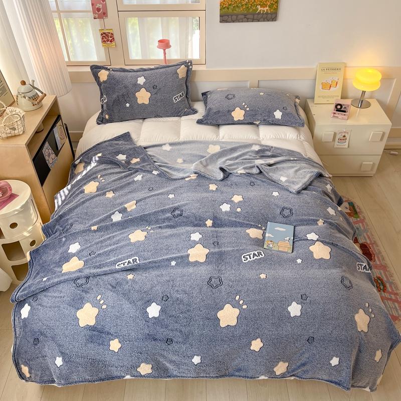 Cartoon Cute Bear Throw Blankets Super Soft Fluffy Lightweight Comfortable Flannel Couch Bed Blanket for All Season Kids Gifts