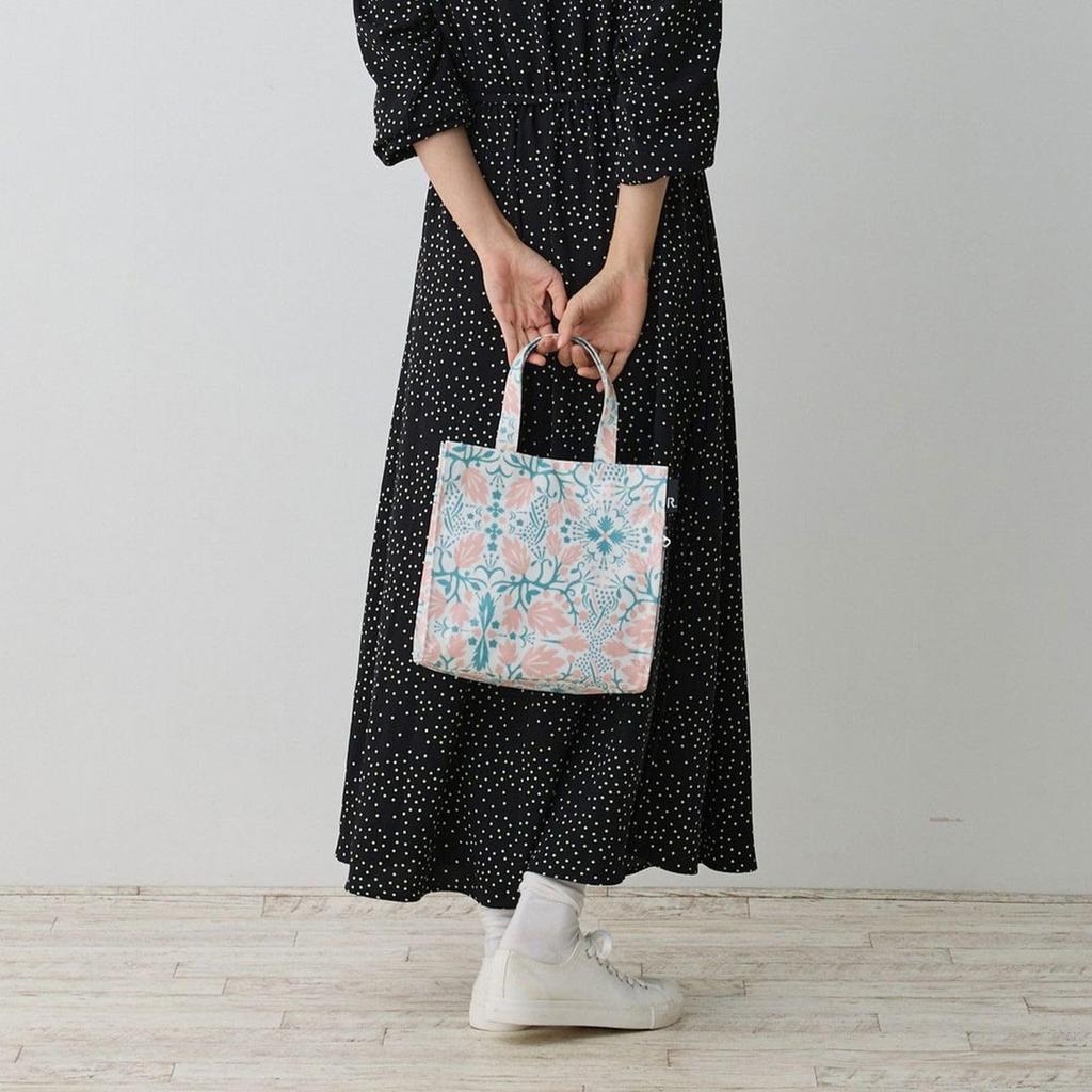 Women's small tote bag, sub-bag, lined exterior, self-standing, EU Square Laminate-R 1025