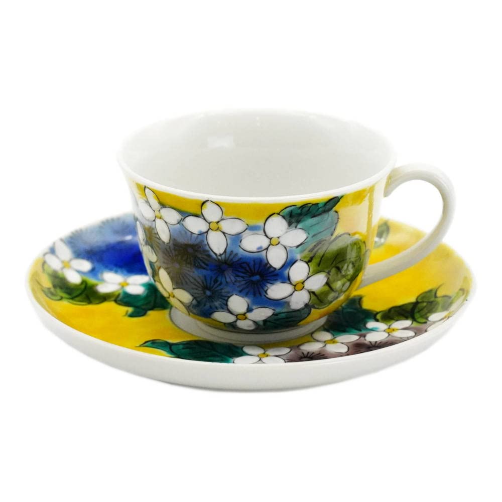 

Kutani ware Gakuho cup and saucer, Yoshidaya Hydrangea (porcelain)