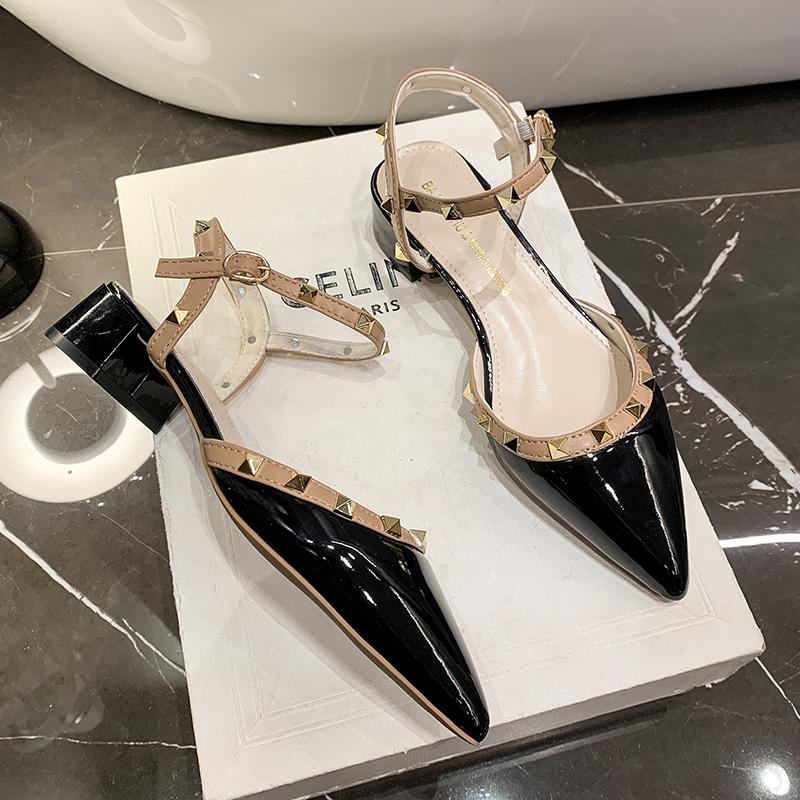 Women's High Heels 2024 New Style Temperament Matching Skirt Sexy Pointed Stiletto Heel Sandals Stylish Buckle Party Shoes