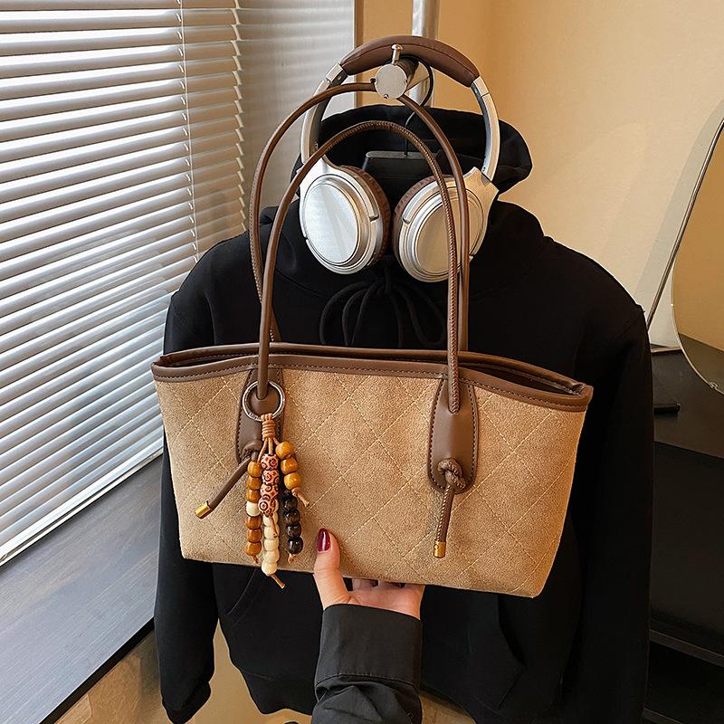 Retro Bag Women's Large Capacity Autumn and Winter Casual Shoulder Armpit Bag Rhombus Commuter Tote Bag