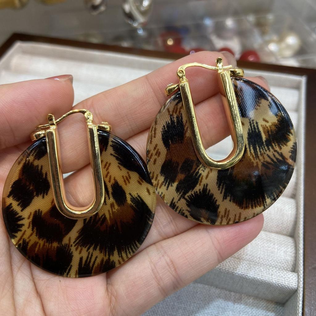 Echtgold-galvanisierte Ohrringe mit Leopardenmuster-Kreisverschluss, modischer, leichter Luxus, High-End