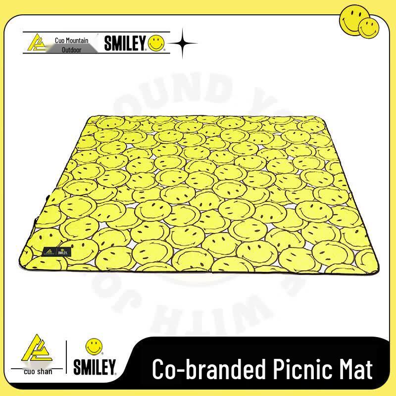SMILEY Portable Picnic Mat