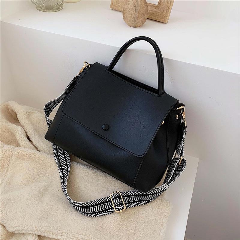 Women's Bag 2025 Popular New Trendy Korean Version Trendy Messenger Bag, Shoulder Bag Simple Fashion Handbag