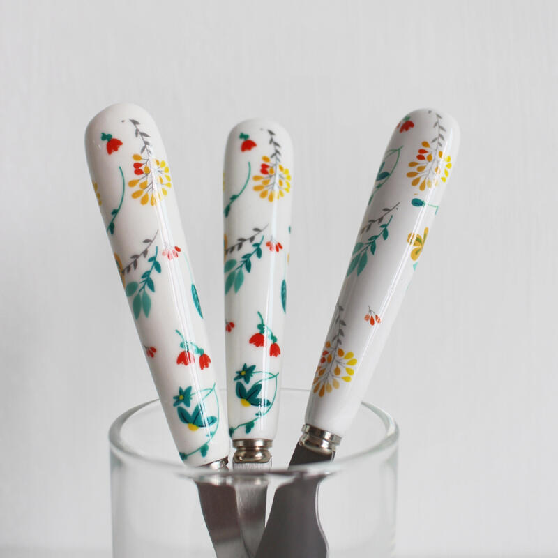 Retro Pattern Dessert Cutlery / White Flower
