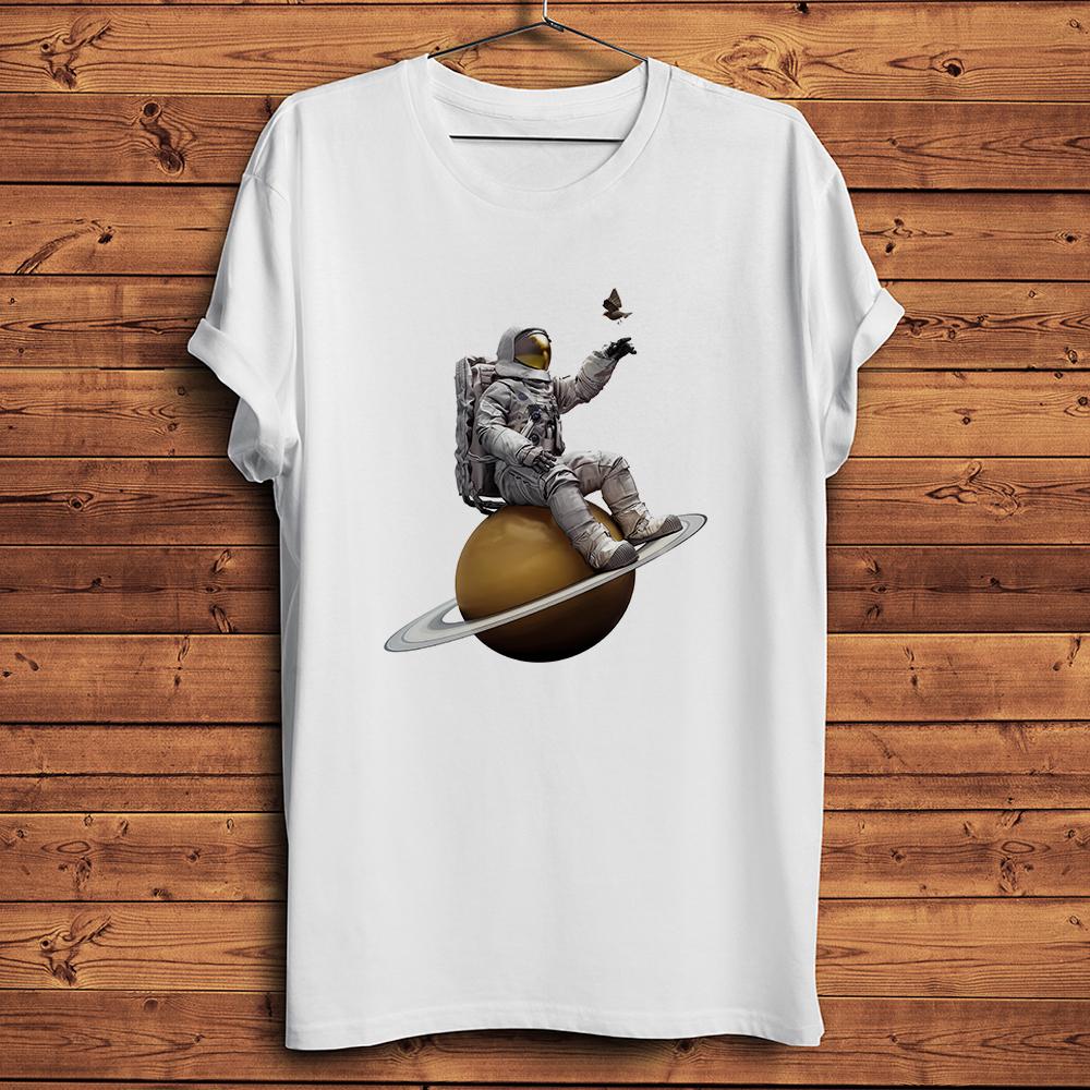 Astronaut Sitting on SaturnFunny Geek TShirtCasual Short Sleeve TShirt Unisex Tee StreetwearNocracking Breathable Printing