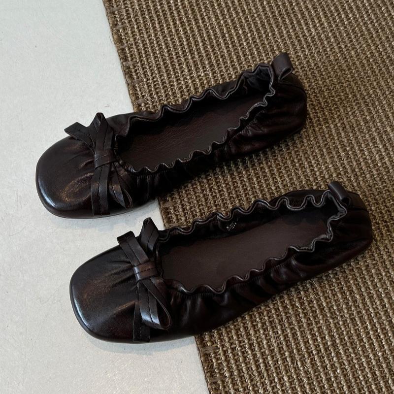 Fashion Red Bow Pleated Design Brand Ballet Flat Shoes Women Retro Round Toe Shallow Mary Jane Shoes Comfortable Moccasin Casual Shoes