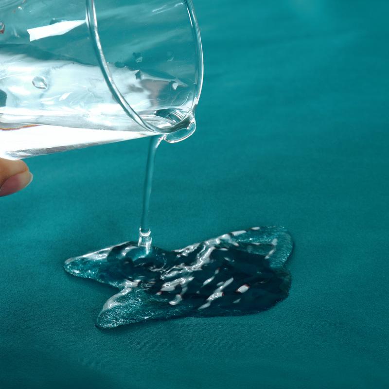 Waterproof & Oil-Proof Massage Bed Sheet with Face Hole - Anti-dirty, Large Size for Beauty Salon Therapy, Tuina, and Foot Treatments.