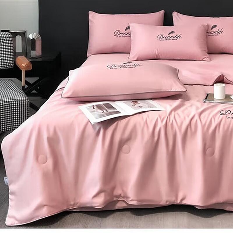 Dream Feather Summer Quilt 4-Piece Bedding Set