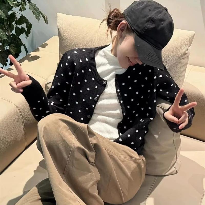 2026 Crew Neck Polka Dot Knitted Jackets Gentle Cardigan Vintage Loose Sweater Women's Autumn Winter Long Sleeve Elegant Coats