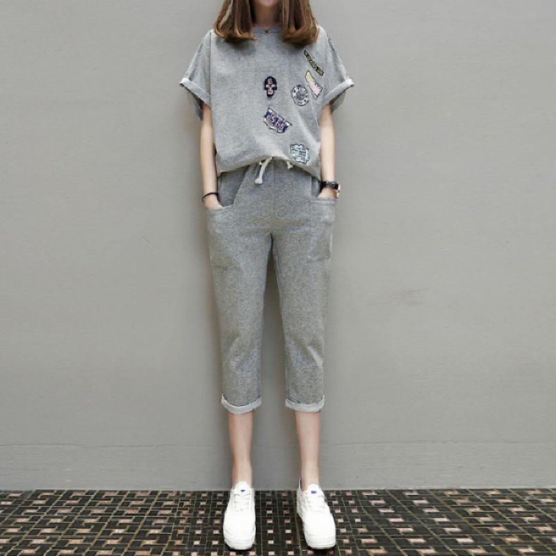 2025 Summer Fashion Casual Women's Two-Piece Set: Loose Short Sleeve Top & Seven-Point Pants
