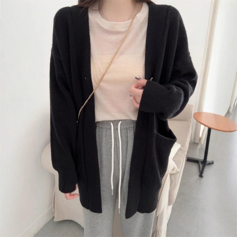 

Кардиган вязаный с V-образным вырезом, мягкий и теплый, для женского осенне-зимнего сезона, новый темпераментный, свободный и стройнящий, куртка-свитер для женщин average size чёрный