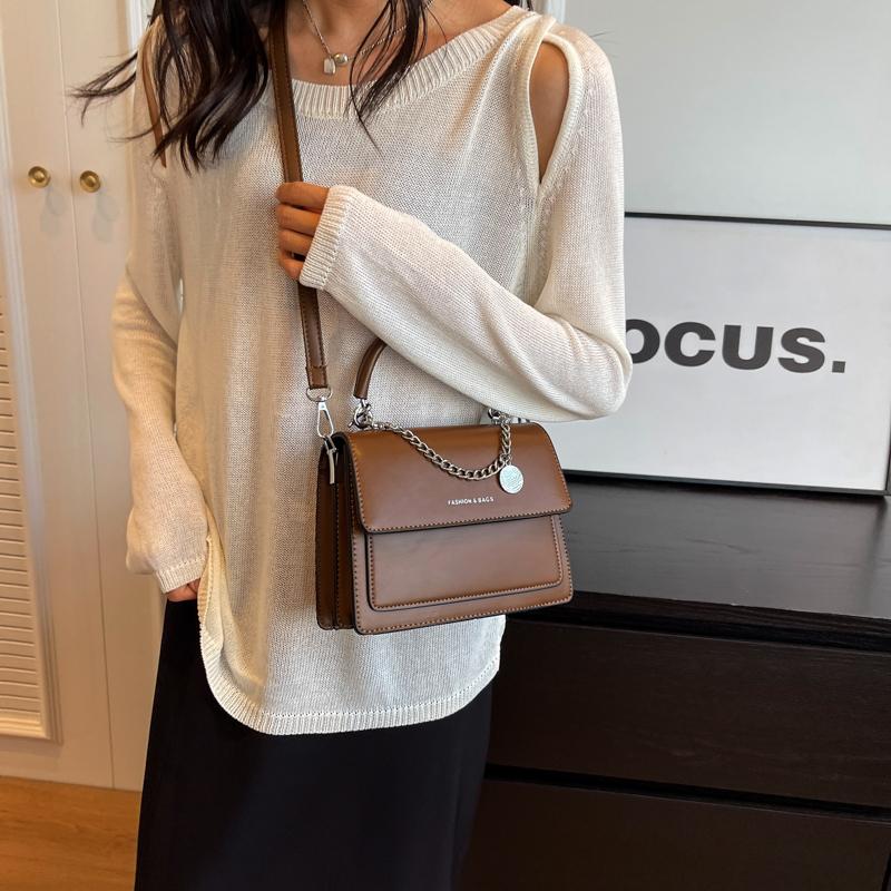 Korean Stylish Crossbody Bags for Women 2026 New Mini Square Handbags Luxury Designer Purses Ladies Travel Chain Shoulder Bags