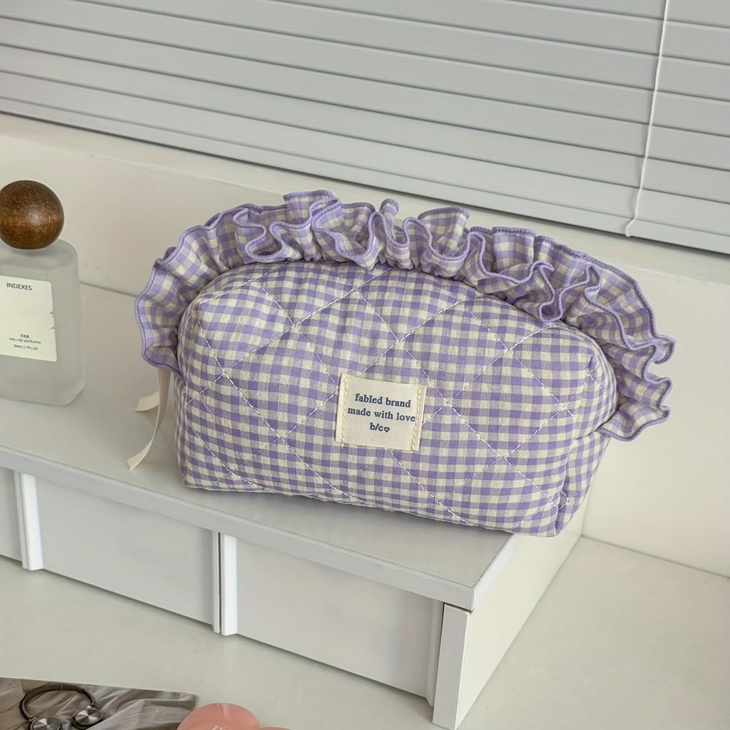 Fashion Lace Plaid Cosmetic Bag, Minimalist Niche INS Style, High-Value Look, Large-Capacity Portable Pouch Perfect for Home