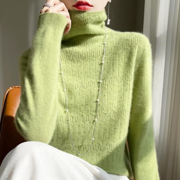 Nowoczesny Damski Sweter z Golfem Grubo Dziergany Zimowy Pulower 100% Wełna Swetry Nowa Saga Damskie Bluzki