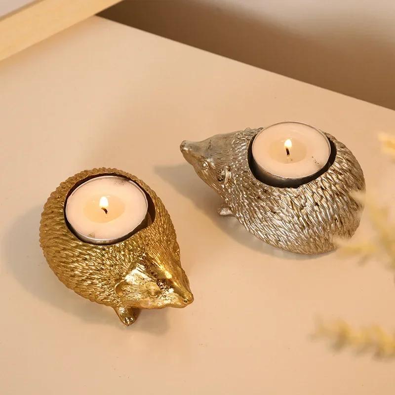 Resin Hedgehog Candle Holder Animal Statue Candlestick Decor Ornament for Home Office Wedding Party Desktop Decoration Art Craft