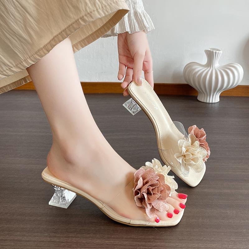 Large size flat slippers women's 2025 summer flower soft sole square head versatile slippers outer wear women's shoes foreign trade