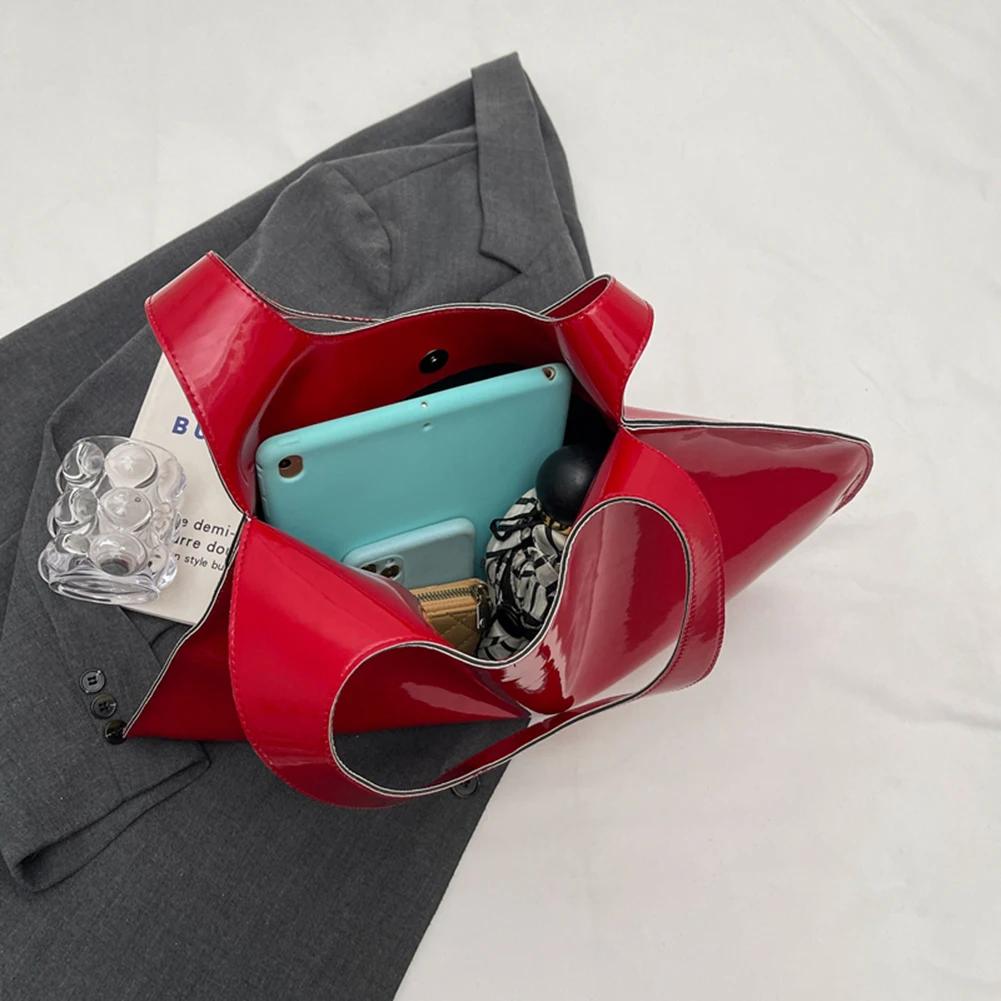 2025 Luxury Design Women's Bag Peach Heart Fashion Shoulder Bags High-end PU Leather Top Hand Bag Summer Love Shaped Tote Purses