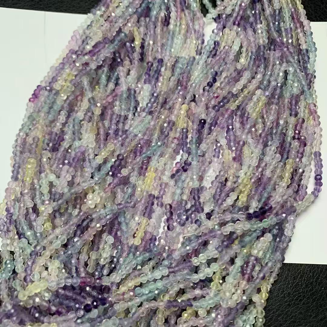 Трехрядный браслет из граненого флюорита