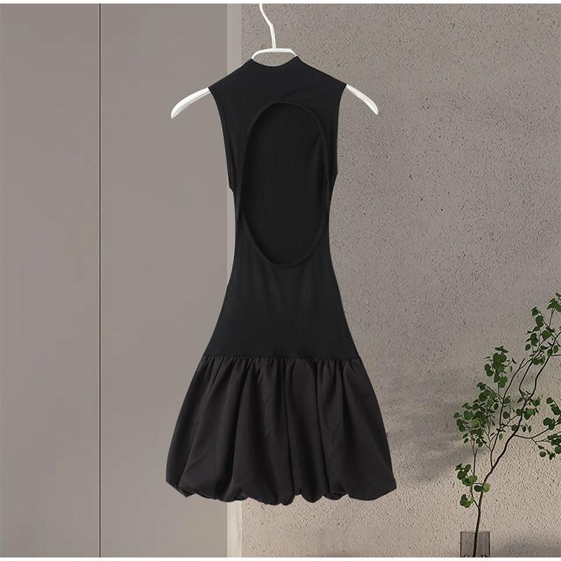 Вязаное плиссированное бальное платье с открытой спиной — фото 18