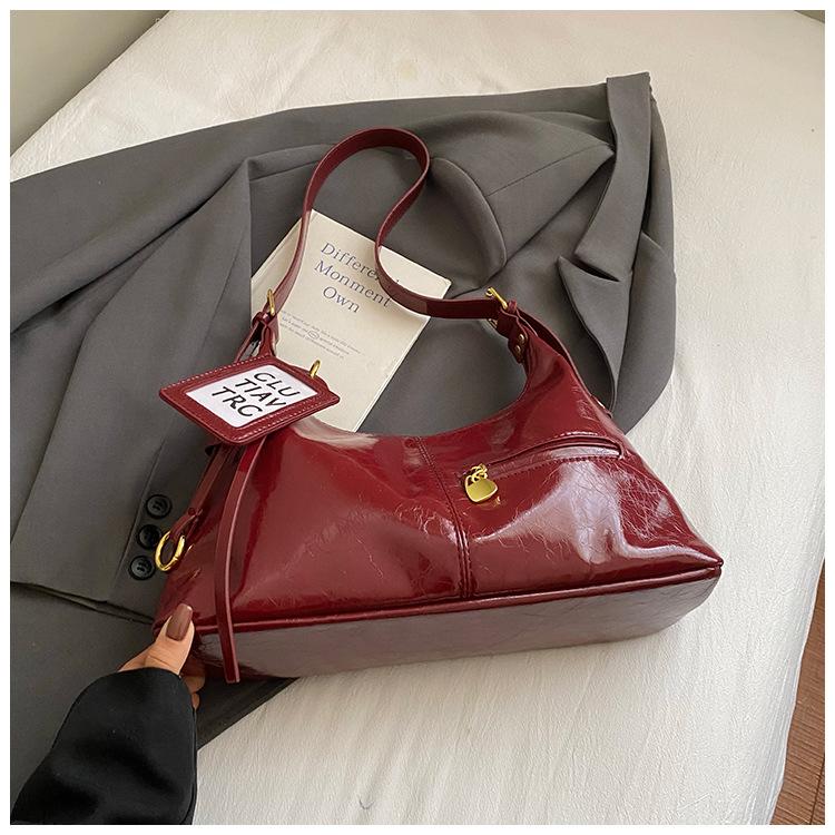 

One shoulder underarm bag women s new fashion versatile messenger bag Korean large-capacity simple high-end tote bag