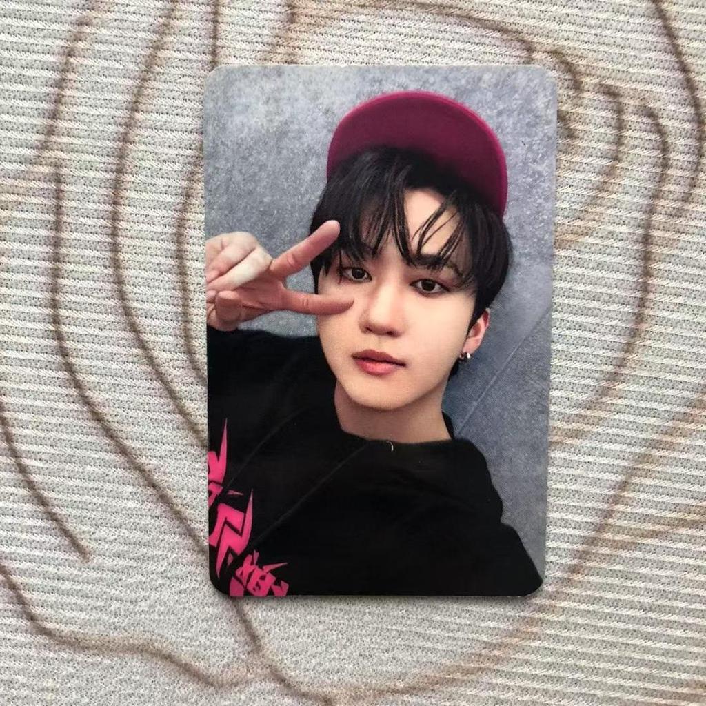 [USED] StrayKids SUKIZ RAKUSTAR Changbin 1st week Sanok trading card