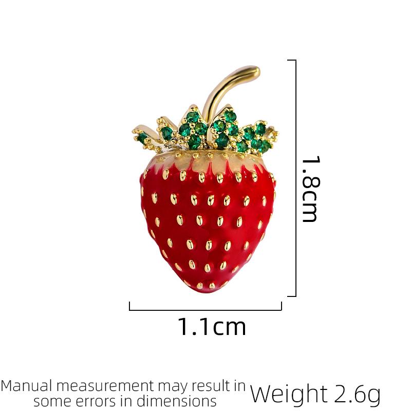 Winter New Japanese Cute Strawberry Brooch Women's Fashion Jewelry Personalized Water Needle Button Accessories Brooch