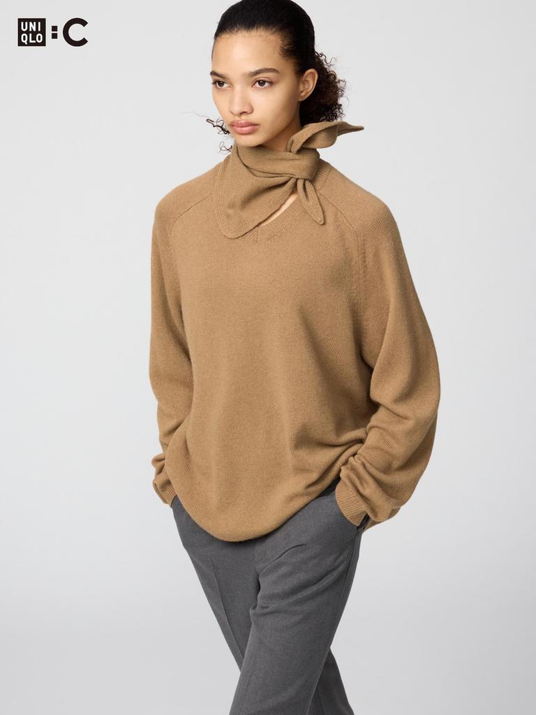 Uniqlo Cashmere Relaxed V Neck Sweater With Scarf