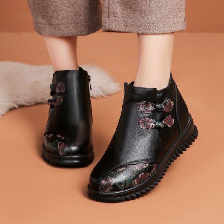 Cotton Shoes Soft Leather Middle-aged and Elderly Women's Shoes Non-slip Elderly Grandma Shoes Velvet Warm Short Boots In Winter