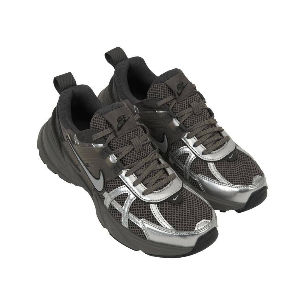 Nike V2K Run Cave Stone Plata Metálico Zapatillas de Hombre Marrón Plano-Estaño Ceniza Media HQ1678-200