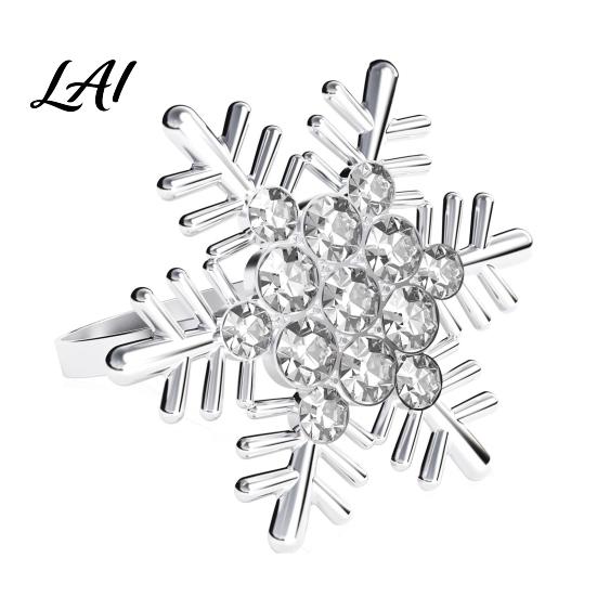 Seasonal Party Tableware Rhinestone Snowflake Napkin Ring Metal Holder Winter Holiday Rings Ring for Christmas Dinner Table Decor Silver Plated