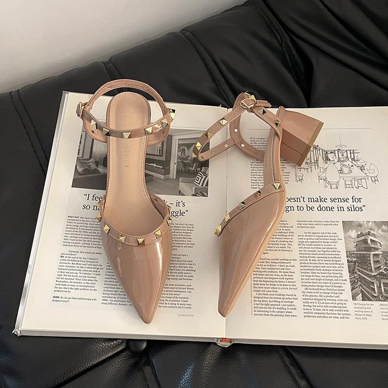 French temperament rivet thick heel pointed one-word buckle high heels women's summer fashion commuter bag head Roman sandals