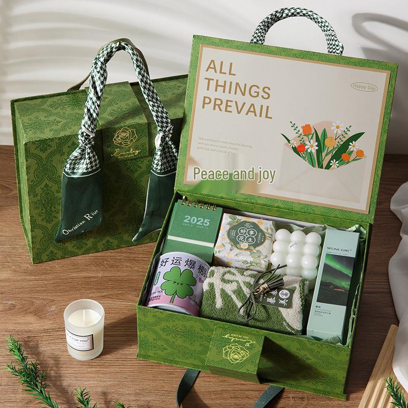 Compact Souvenir Gift Set: Perfect for New Year Parties, Group Events, Customer Appreciation, or Birthdays